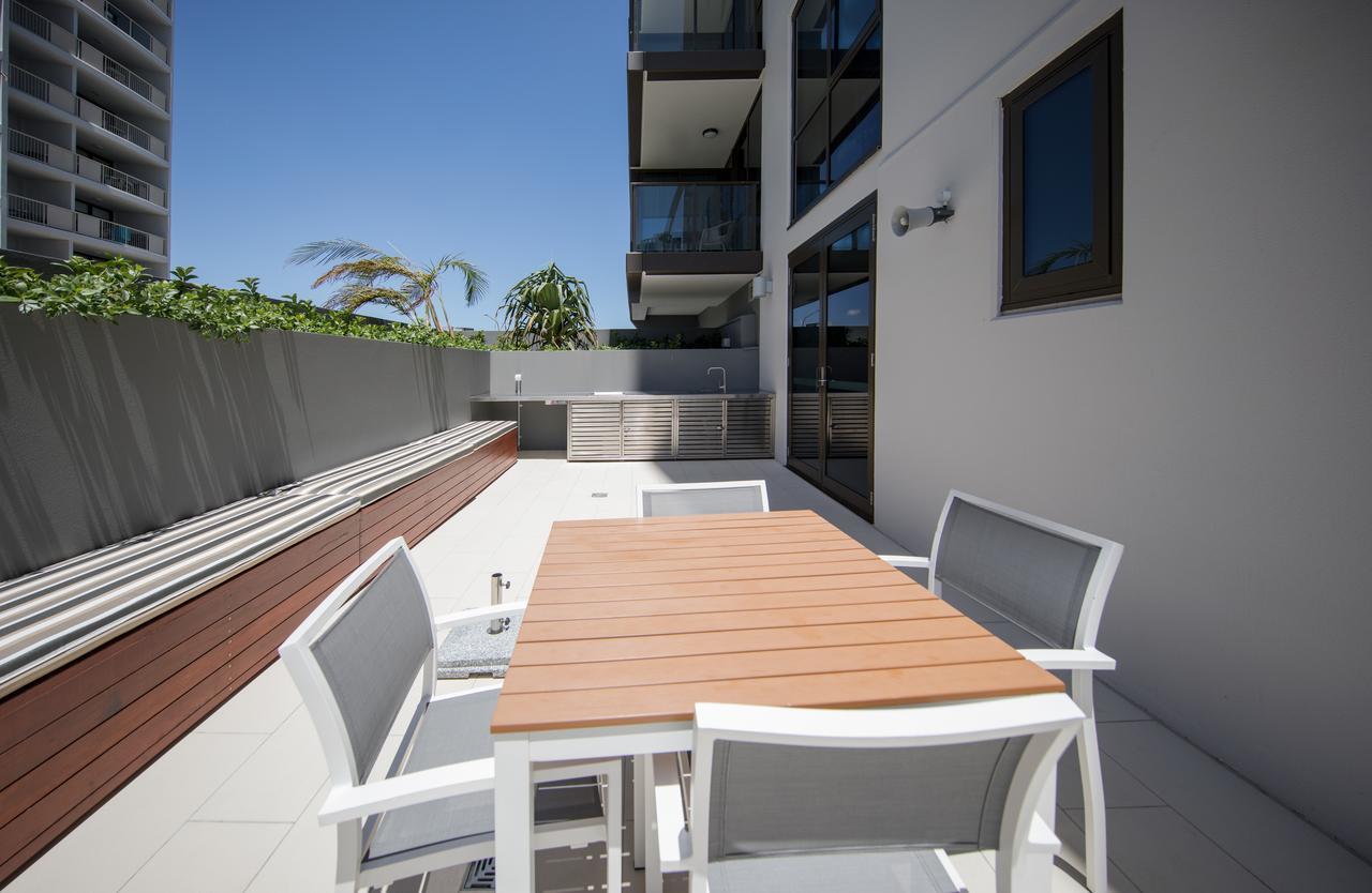 Dayday Premier Apartments At 2663 Gold Coast Hwy, Broadbeach Esterno foto